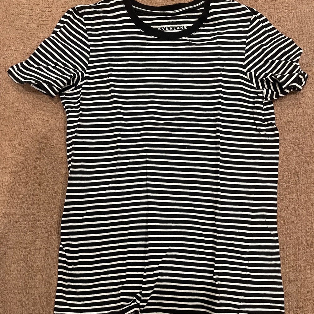 100% Cotton Everlane Black and White Striped T-Shirt